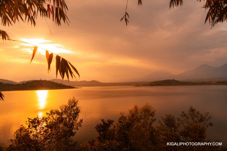 rwanda-twin-lake